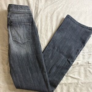 WHBM Women’s Faded Gray Mid-rise Boot Cut Jeans Size 4